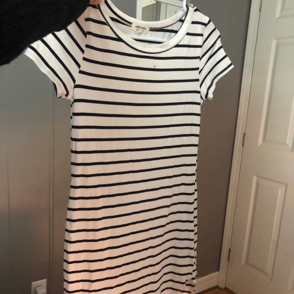 T-SHIRT DRESS